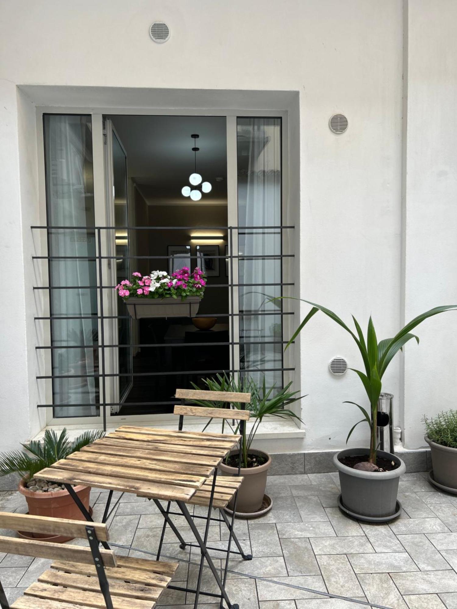 Tezone Seven Apartments Верона Екстериор снимка