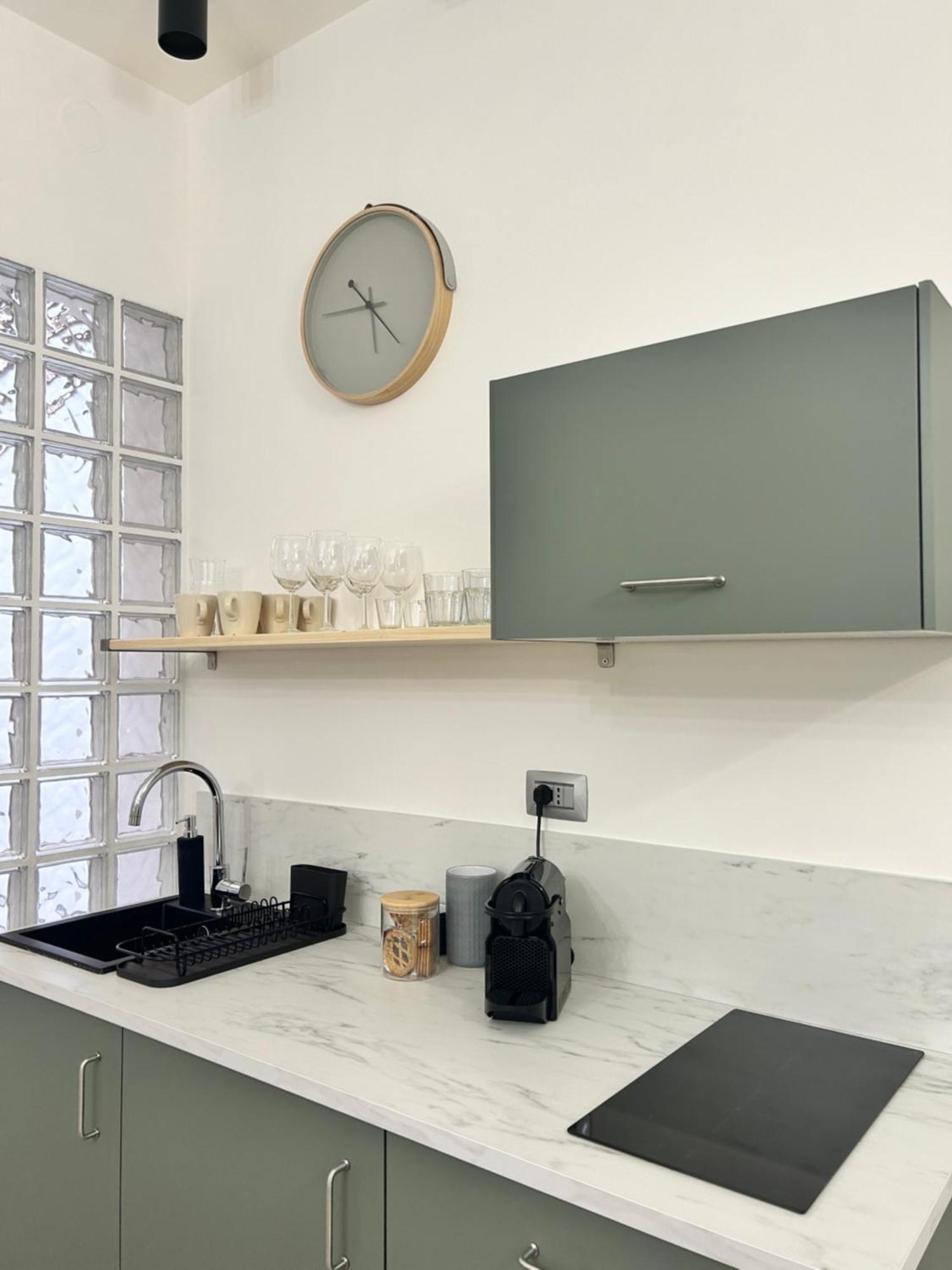 Tezone Seven Apartments Верона Екстериор снимка