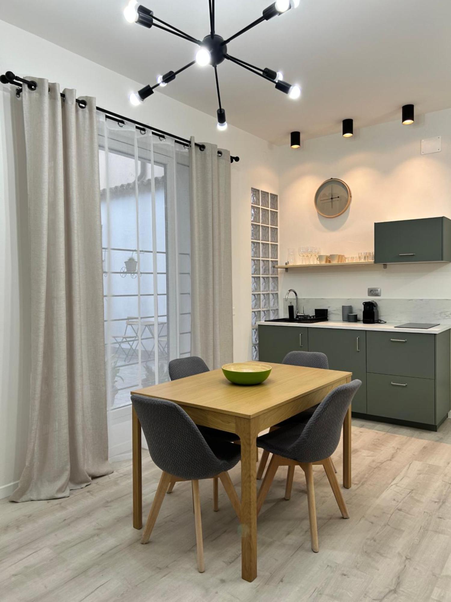 Tezone Seven Apartments Верона Екстериор снимка
